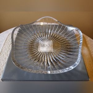 Mikasa Park Lane Centerpiece 11.5"
